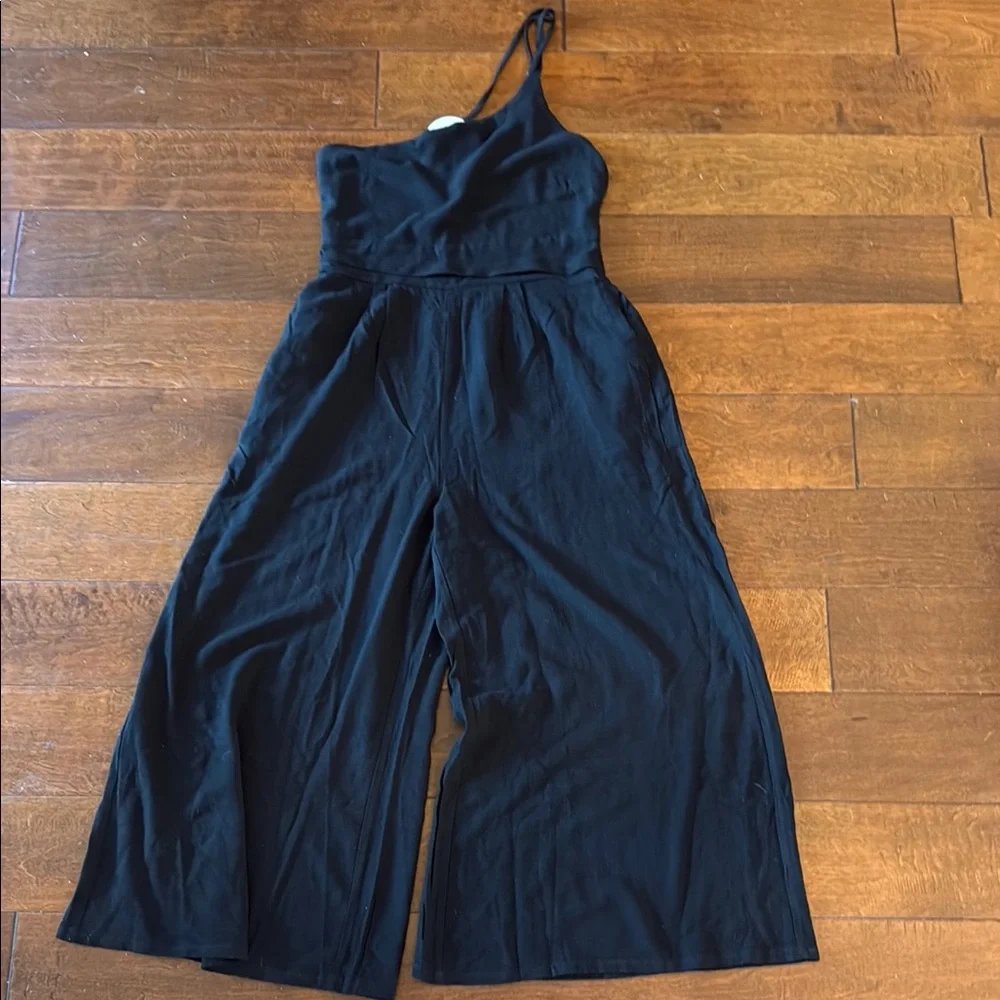 *NWT - Antares’s - Black Sleeveless Wide-Leg Jumpsuit (sz med) - Picture 1 of 6